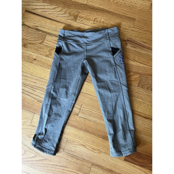 Girls Ivivva Lululemon Cutout Print Rhythmic Crop Legging Capri Pant Size 12 - Picture 1 of 5